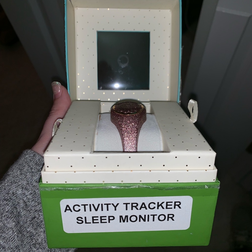 Kate Spade Activity Monitor - Picture 2 of 3